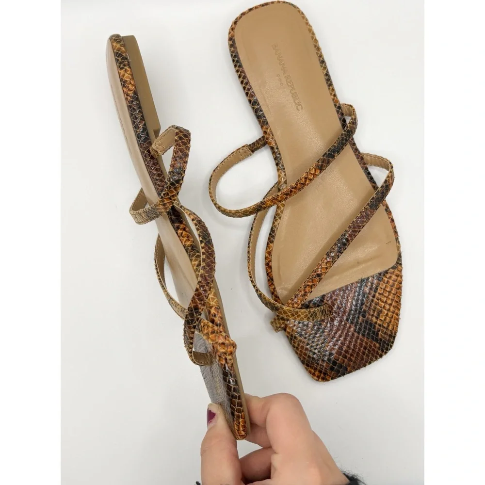 Banana Republic Barely There Embossed Snakeskin Sandal‎